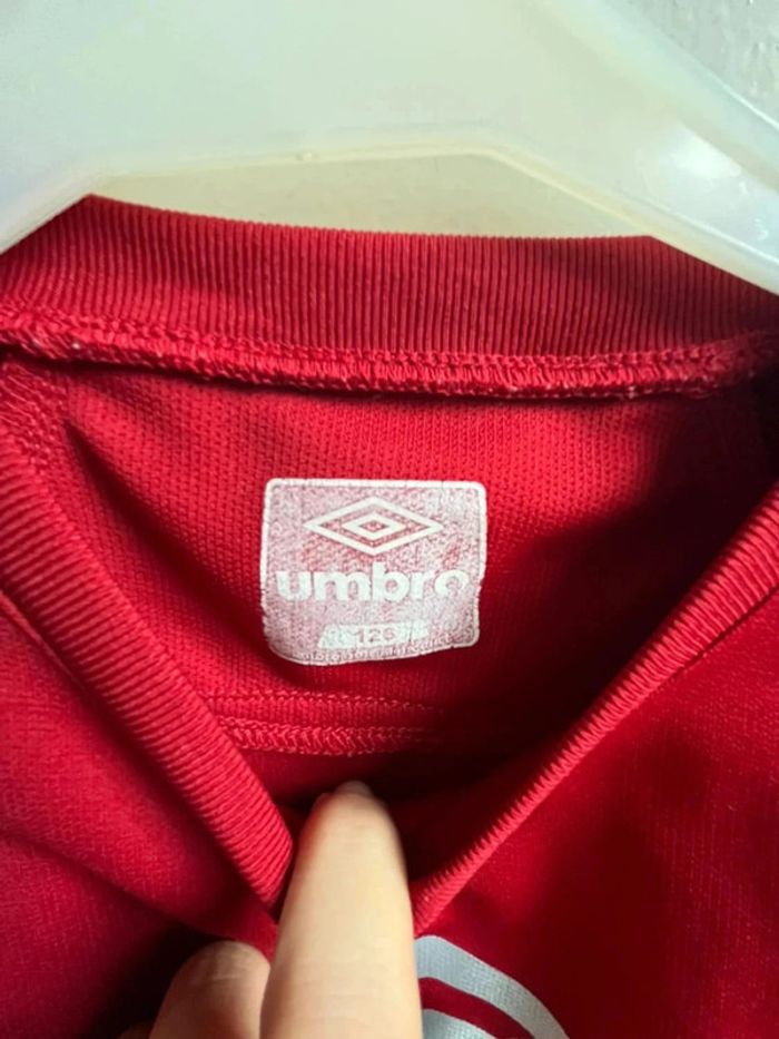 Débardeur Umbro rouge - photo numéro 3