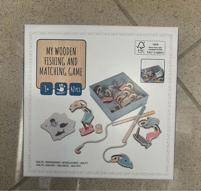 Pêche à la ligne en bois