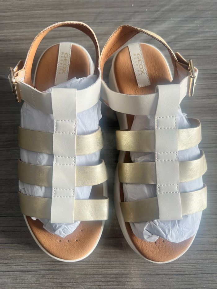 Sandales Geox T 38 neuve - photo numéro 4