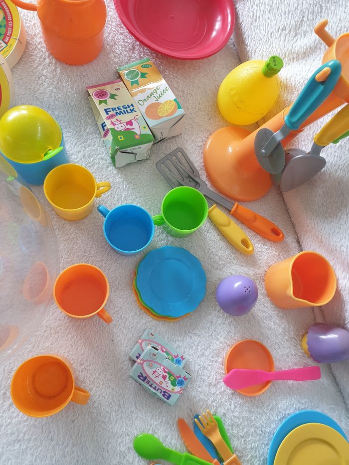 Lot dînette de plus de 60 pièces - photo numéro 4