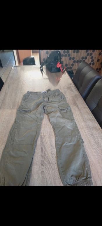 Pantalon cargo