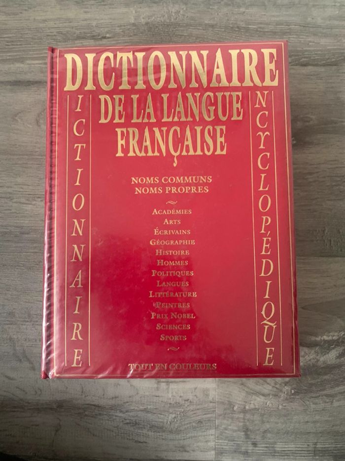 Dictionnaire / encyclopédie