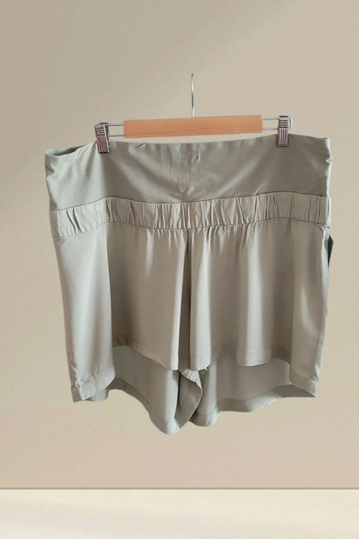 Short maternité H&M Taille 50