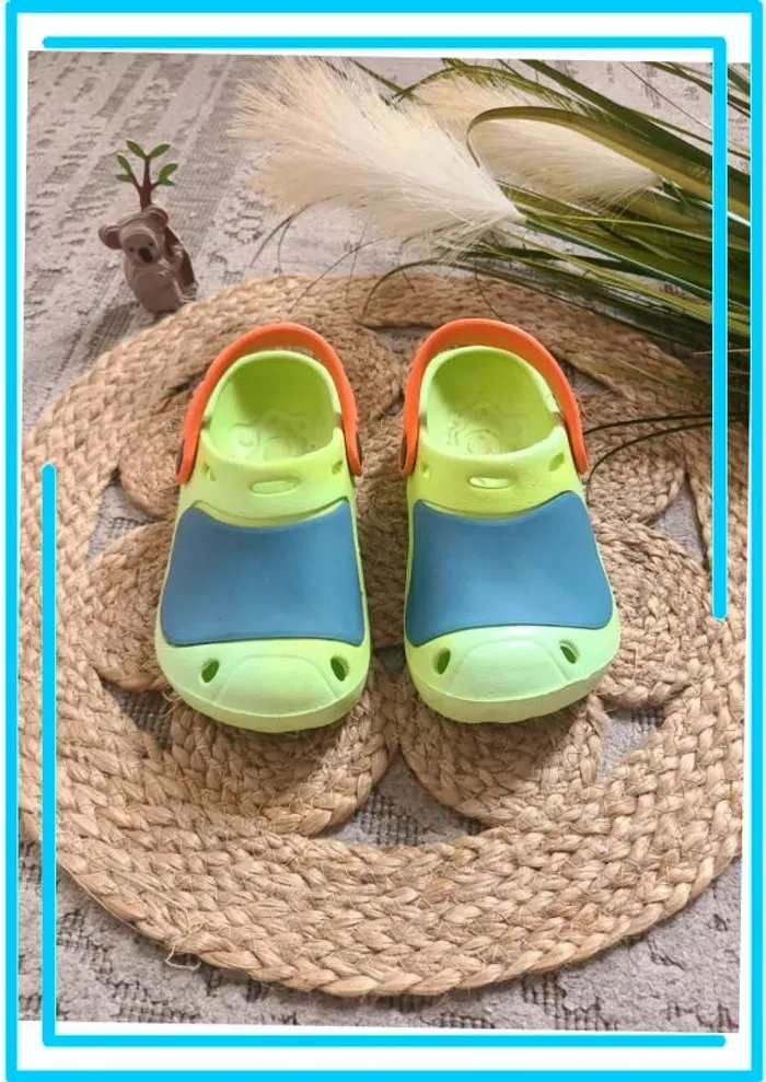 Crocs taille 25 - photo numéro 2