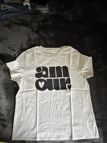 Tee shirt
