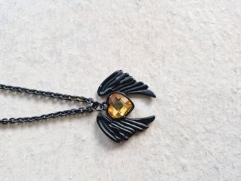 Collier ailes d'ange avec coeur