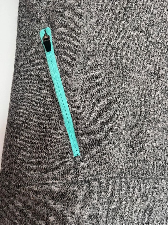 Pull polaire à capuche - photo numéro 3