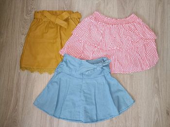 Lot jupes filles 8 ans