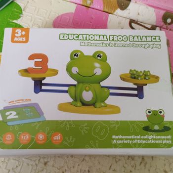 Jeux jouets enfants calcul balance grenouille mathématiques