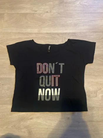 Tee shirt