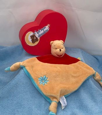DY112 doudou winnie disney