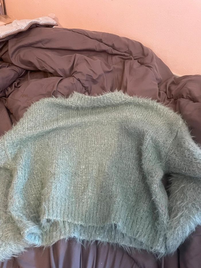 Pull doux duveteux vert sauge – style cocooning, jamais porté - photo numéro 2