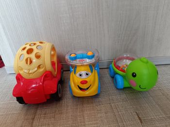 Lot jeu d'éveil voitures 