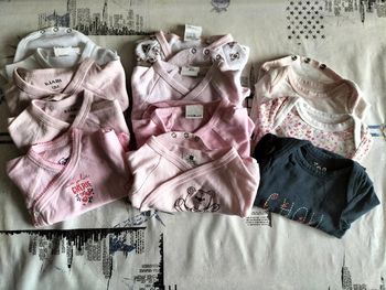 Lot bodys manches longues naissance