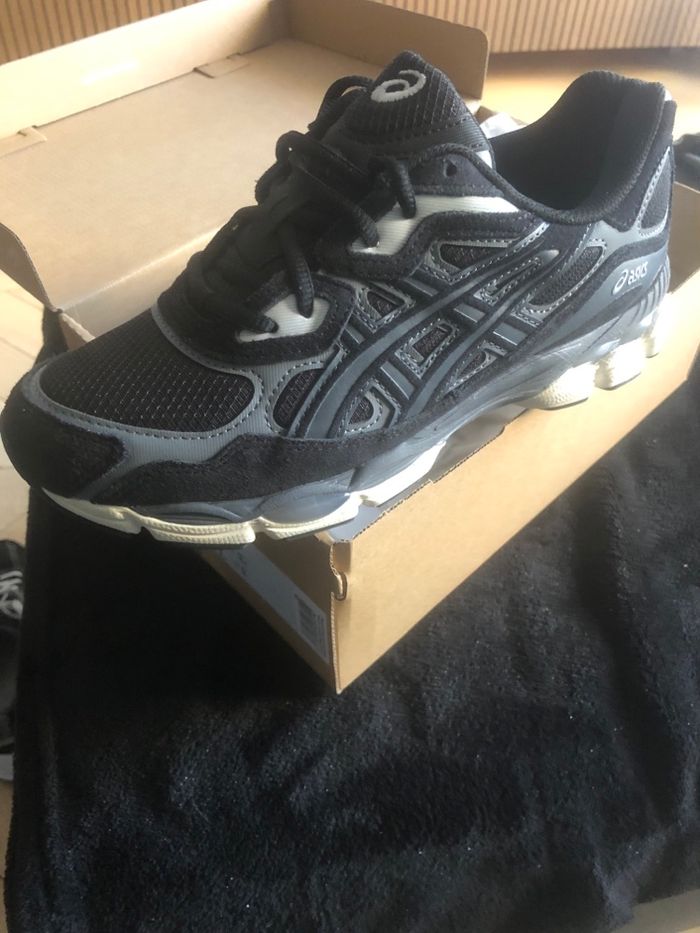 Asics NY - photo numéro 2