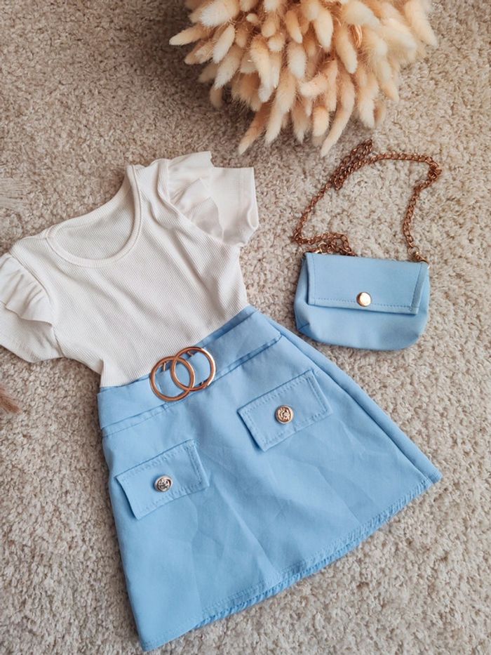 Robe. - photo numéro 3