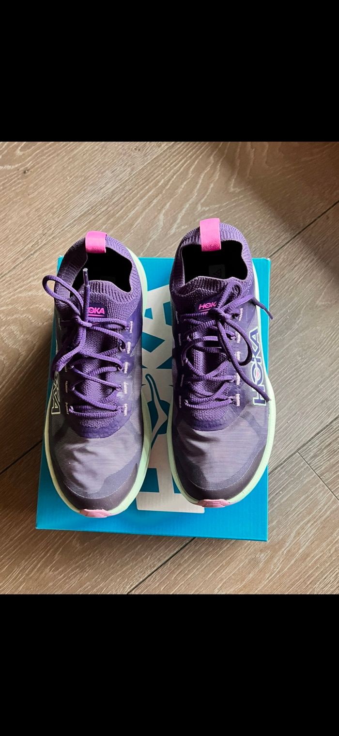 Basket hoka 38 2/3 - photo numéro 2