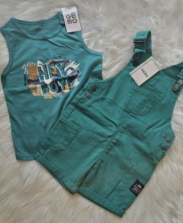 NEUFS (non portés)🏷🏷🥰🤩🥰 superbe ensemble salopette et débardeur 3 ans garçon 💚💚🫶