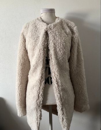 Manteau en fausse fourrure 🧥 • Crème/blanc • Taille XL • Neuf avec étiquette
