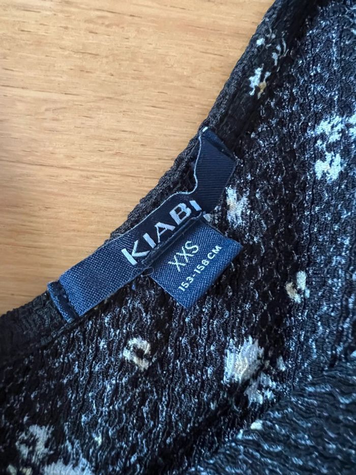 Combi short noir et fleurs - photo numéro 3