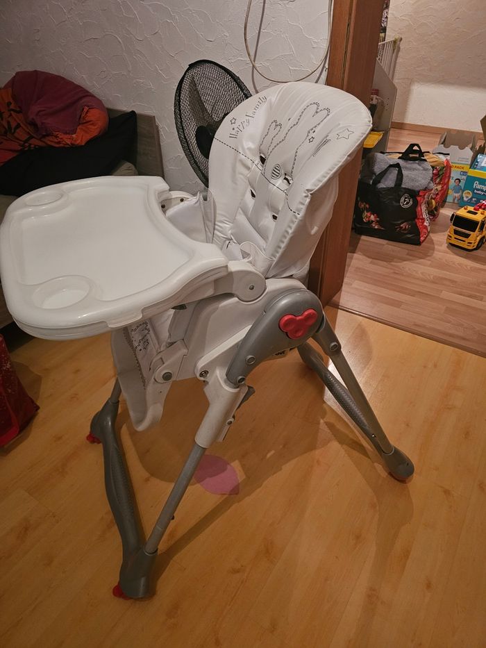 Chaise haute avec réducteur - photo numéro 3