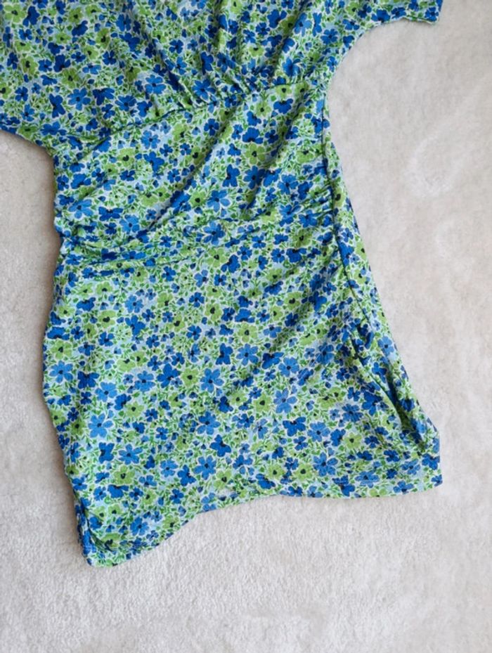 Petite robe d'été Pull & Bear vert bleu fleurs courte S stretch - photo numéro 6