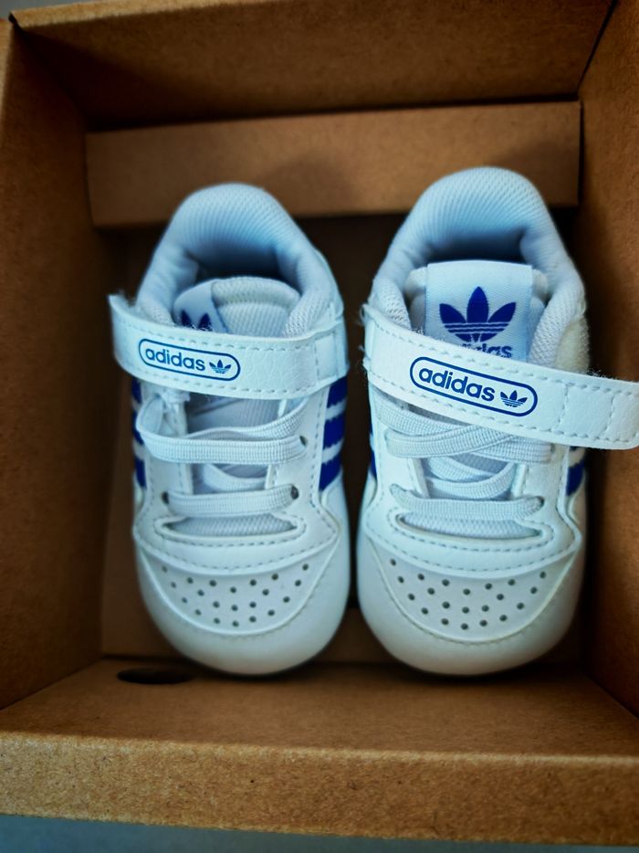 Basket bébé adidas - photo numéro 2