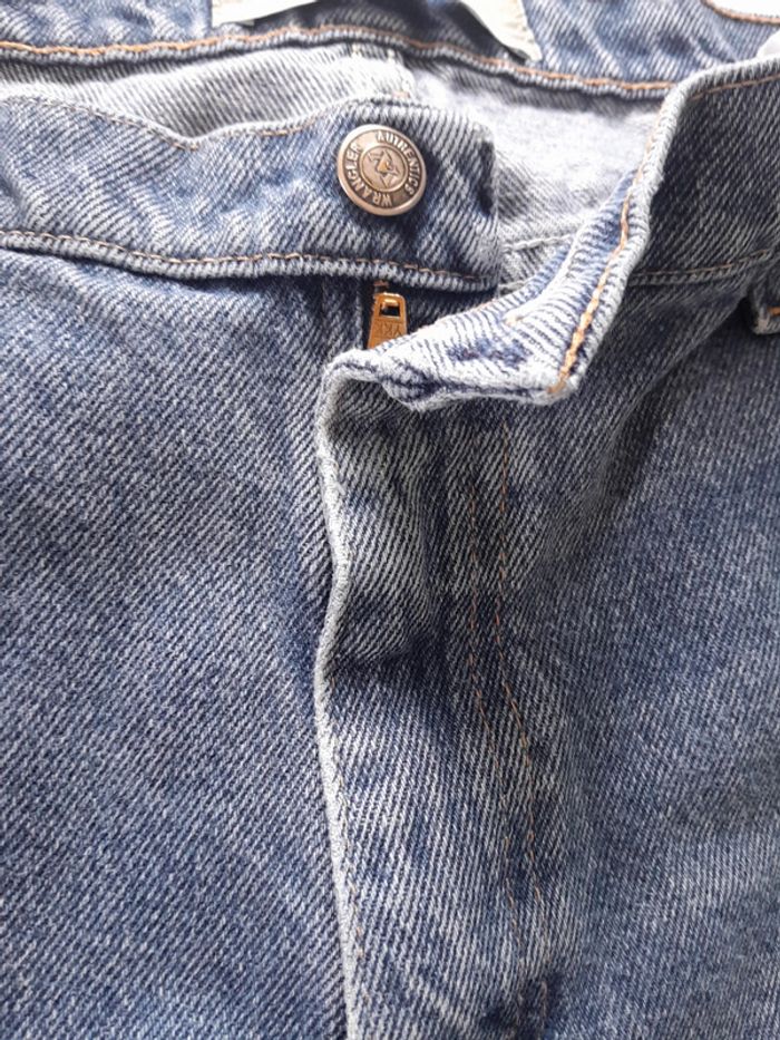 Jean wrangler large et court 37×30 - photo numéro 7
