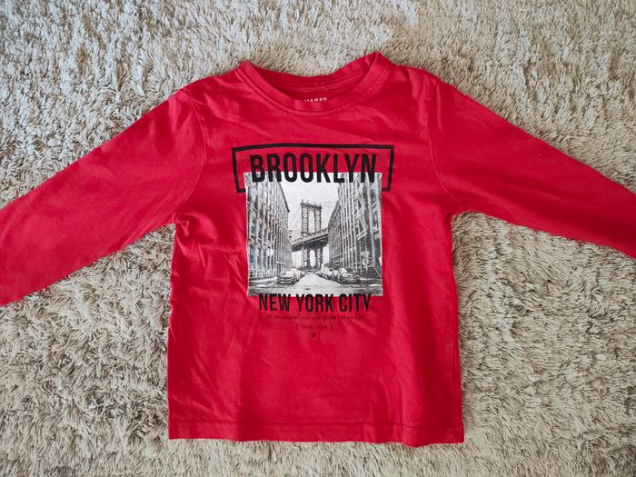 Tee-shirt taille 3-4 ans //104 cm