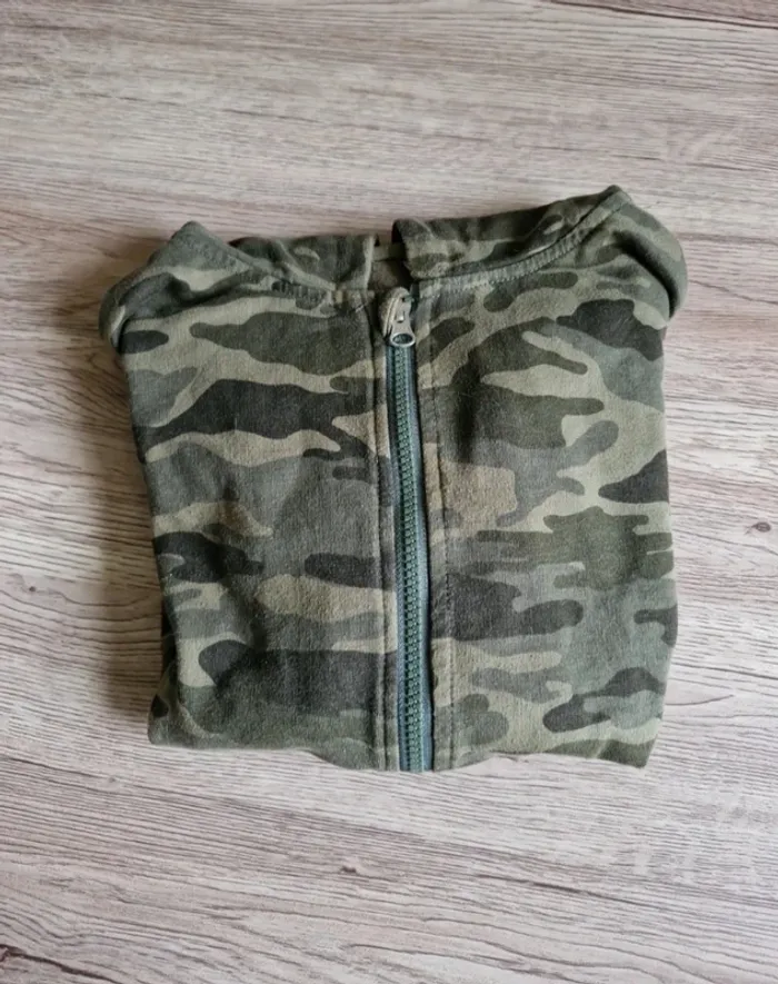 Veste a capuche