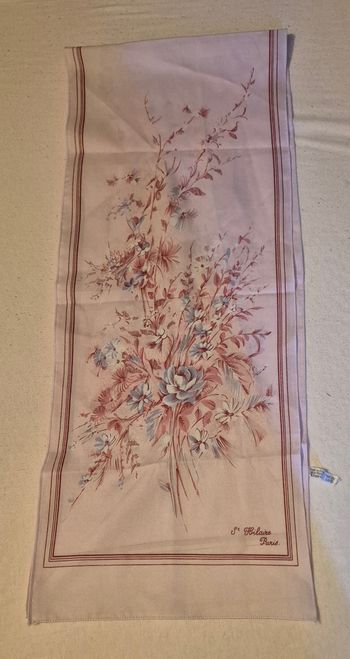 Foulard vintage St hilaire paris