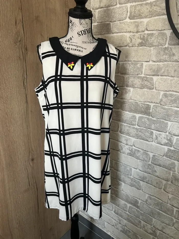 Robe à carreaux taille 2