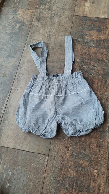 Salopette kiabi 18 mois en très bon état