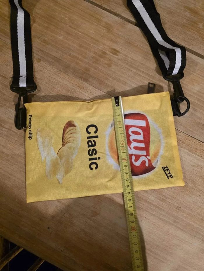 🥔 Sac bandoulière Lay’s – L’accessoire croustillant 100 % fun ! - photo numéro 5