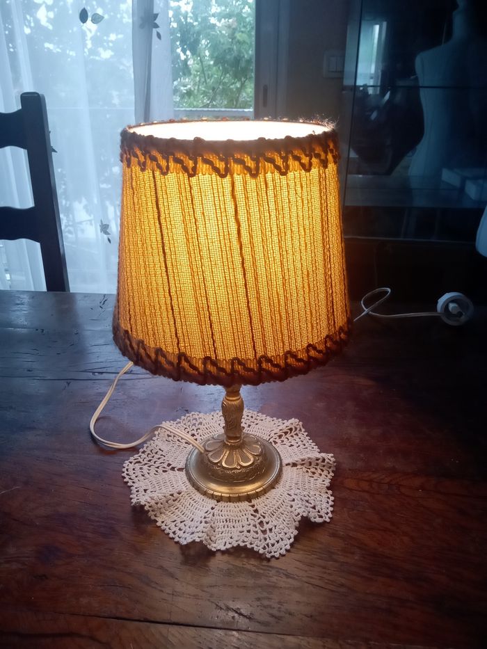 Lampe vintage pied en bronze - photo numéro 2