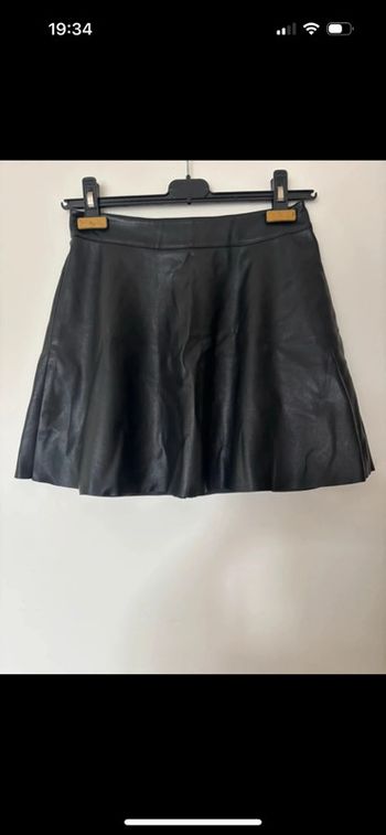 Superbe jupe noire pailletée FB Sister taille 34 longueur 39 cm