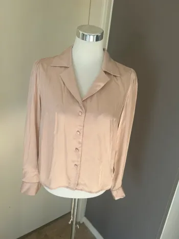 Kocca chemise, blouse satin , rose poudrée taille L/40