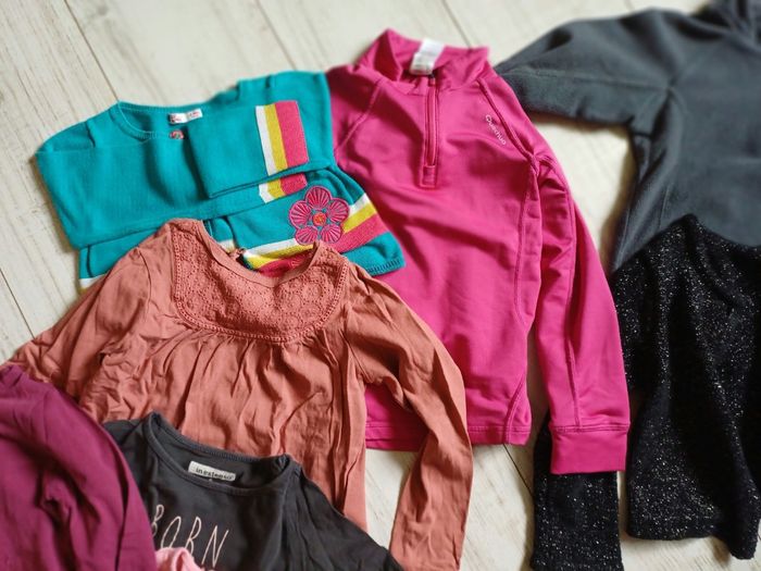 Lot vêtements fille en 6 ans - photo numéro 8