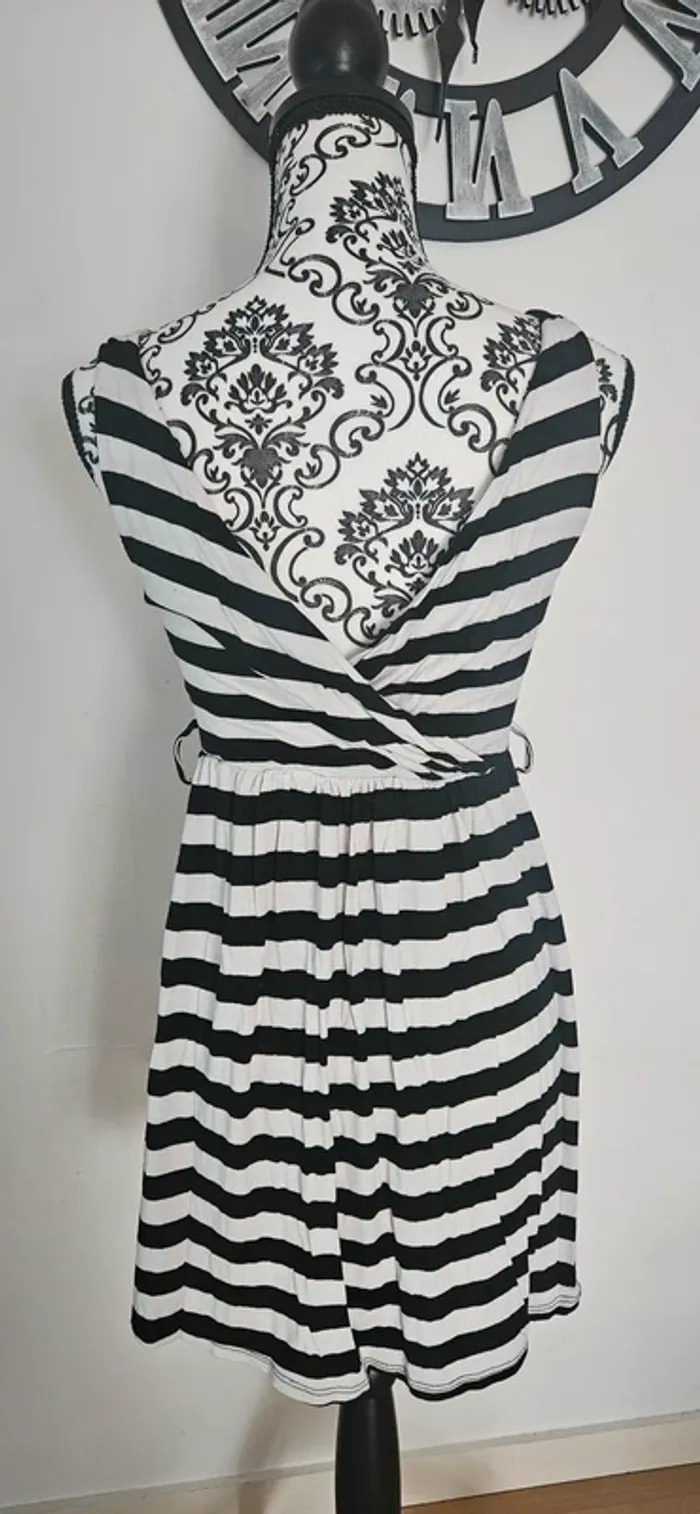 Robe courte rayure - photo numéro 4