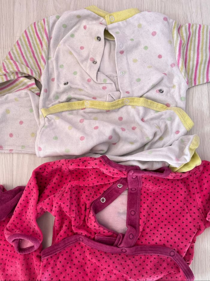Lot 2 pyjamas velours 12mois - photo numéro 6