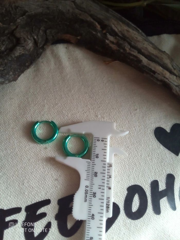 Petites créoles vert métallisé - photo numéro 2