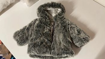 Manteau fourrure ikks 6 mois