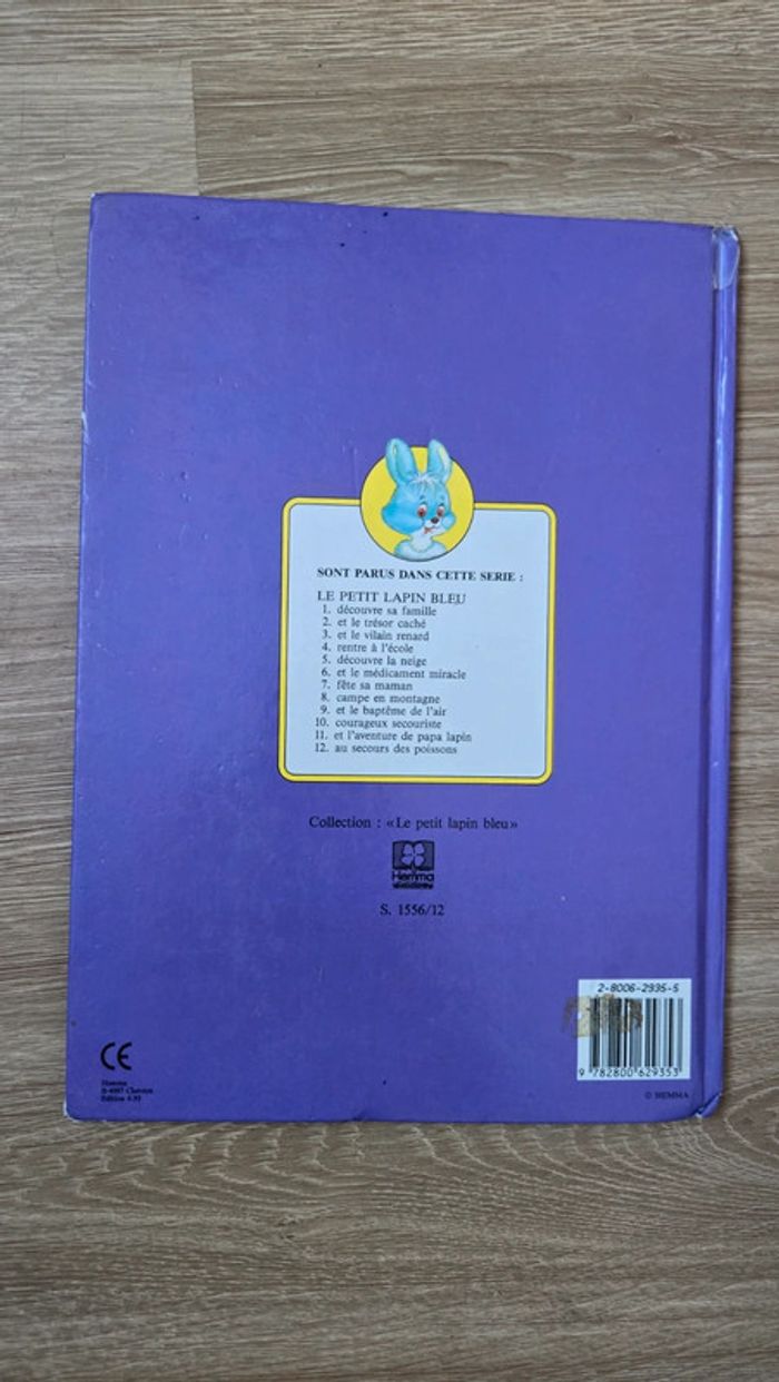 #le petit lapin bleu - photo numéro 2