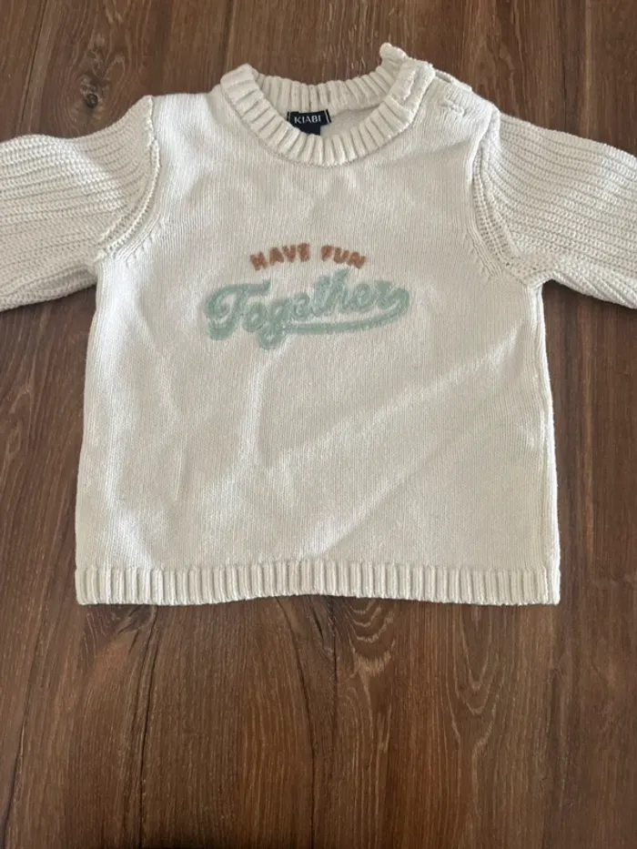 Pull taille 9 mois