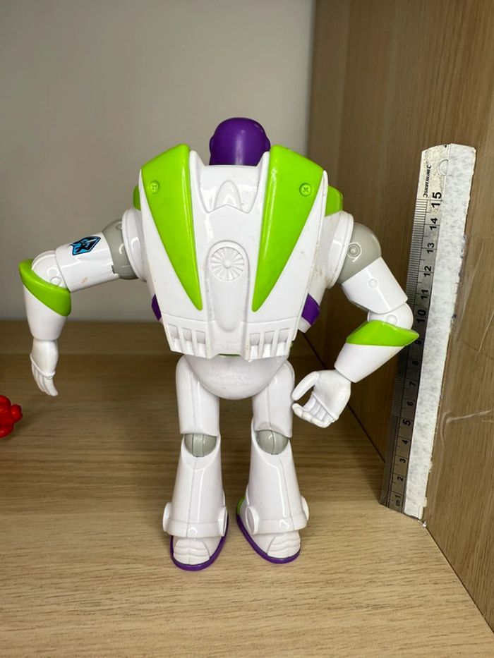 Figurine articulé buzz l’éclair Disney Pixar toy story - photo numéro 2