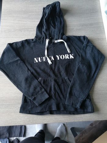 Sweat à capuche taille xs
