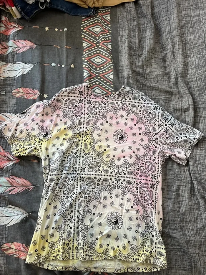 T-shirt bandana
