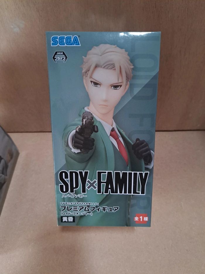 Loid forger figurine spy x family manga sega