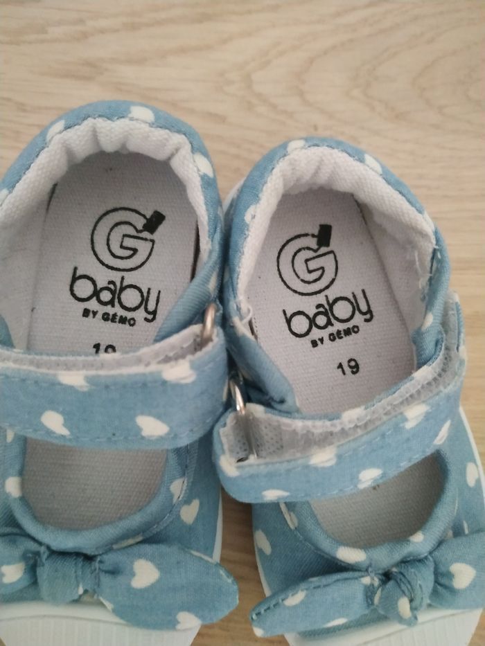 Chaussures T19 - photo numéro 5