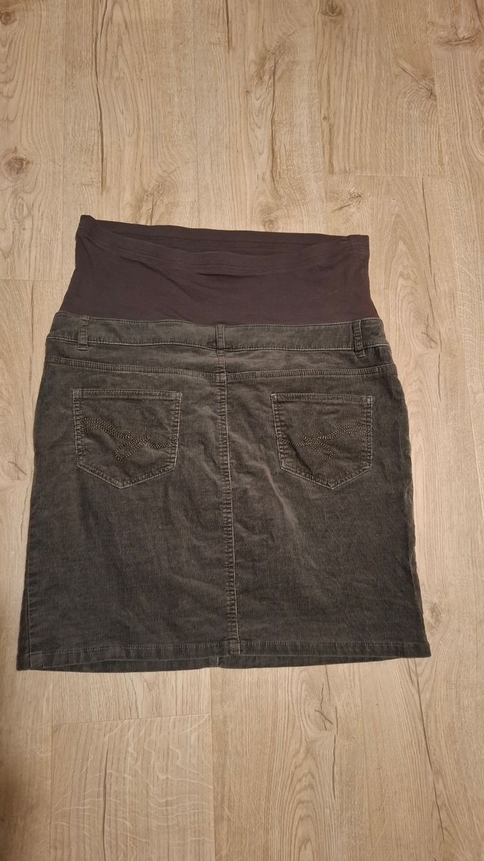 Jupe maternité T44 comme NEUVE - photo numéro 4